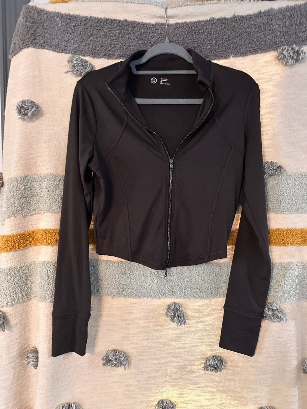 Gilly Hicks Recharge Black Cropped Full Zip Jacket - Size Medium